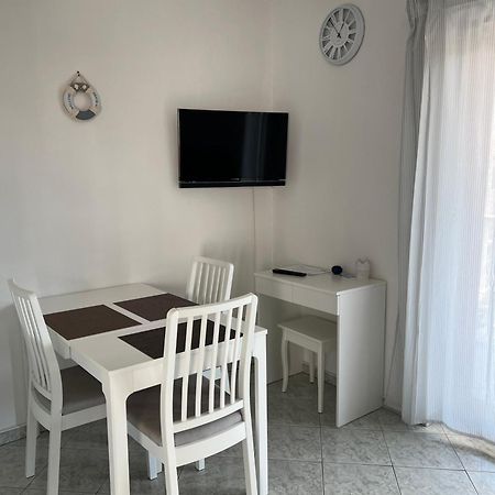 Апартаменты Nada And Family Ровиньско село Экстерьер фото